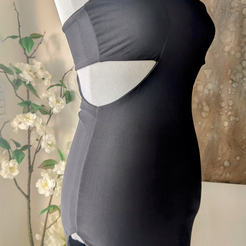 Fashion Nova Black Backless Dress - Picture 6 of 6